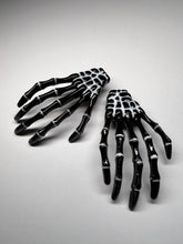 Load image into Gallery viewer, Skeleton Hand Hair Clip (black)
