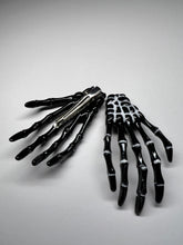 Load image into Gallery viewer, Skeleton Hand Hair Clip (black)
